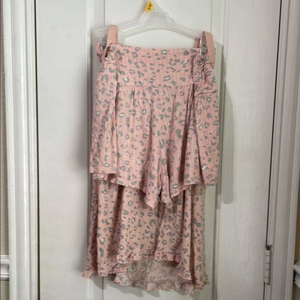 Pink Leopard Print PJs - Picture 2 of 8